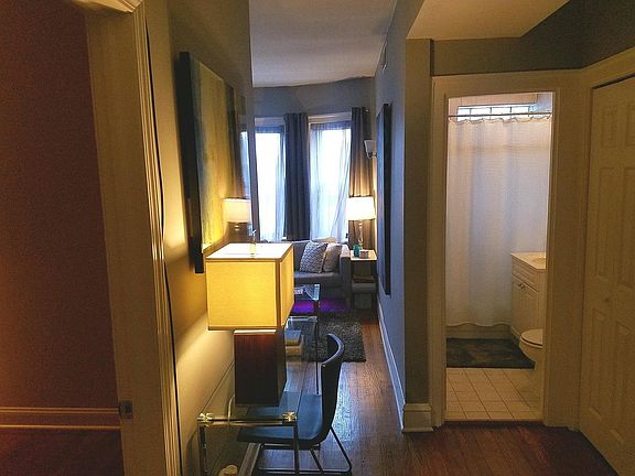3rd image of 5237 N Winthrop Ave APT 5