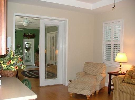 Beautiful Private Suite Downstairs with a private gathering room