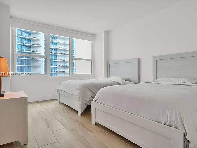 3505 S Ocean Dr #808 — Photo 15