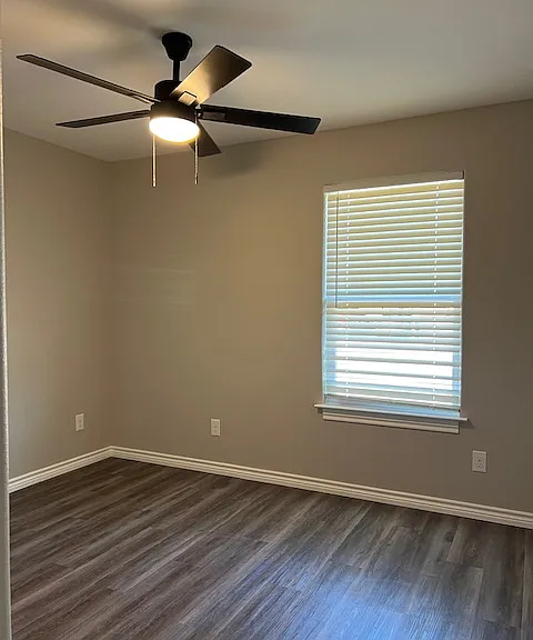 201 N Pecan St — Photo 9