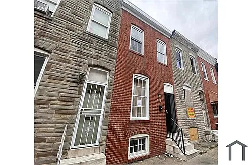418 N Port St Photo 1