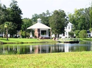 17 Elizabeth Samuel Ln, Beaufort, SC 29907