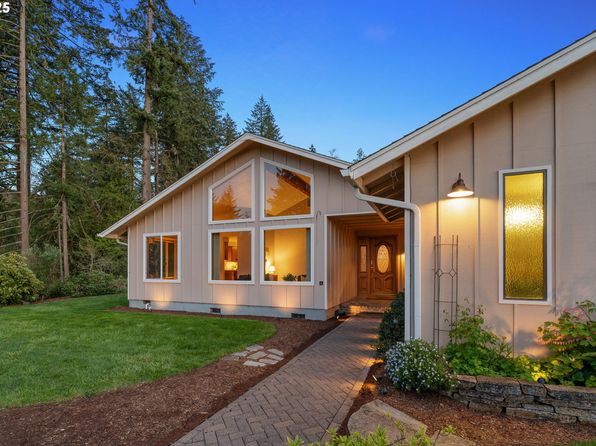 29770 Kloutz Rd, Eugene, OR 97405