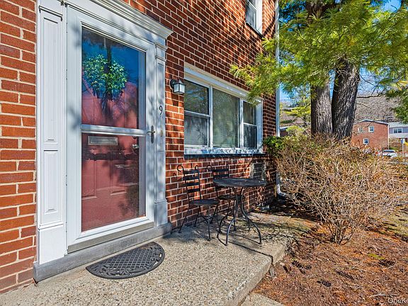 2nd image of 9 Geneva Road #9