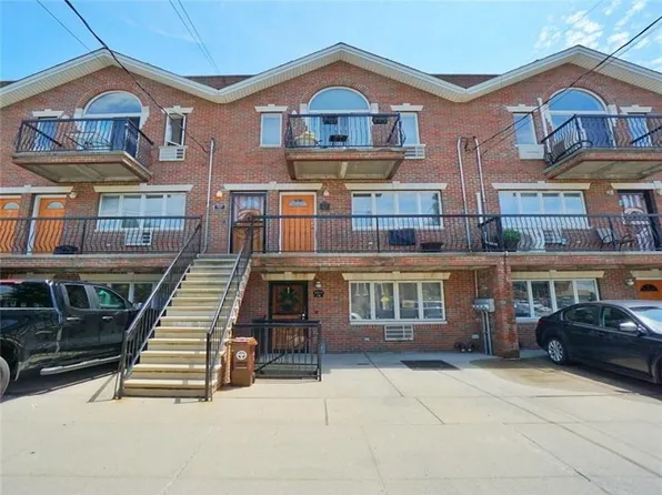 7417 10th Ave #3B, Brooklyn, NY 11228