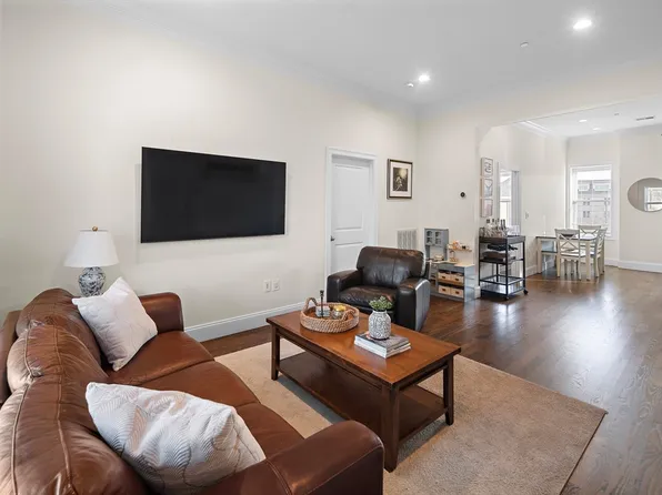 9-11 Ellwood St #4, Charlestown, MA 02129