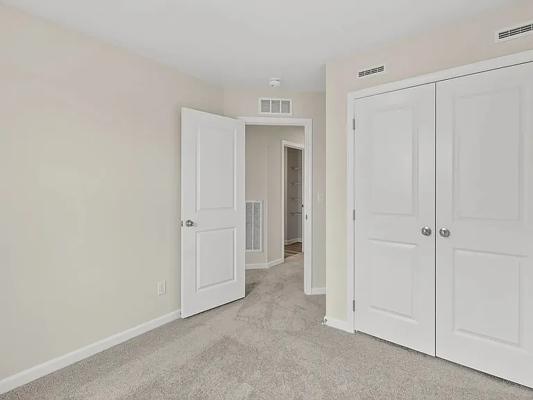 577 Merit Ct — Photo 5