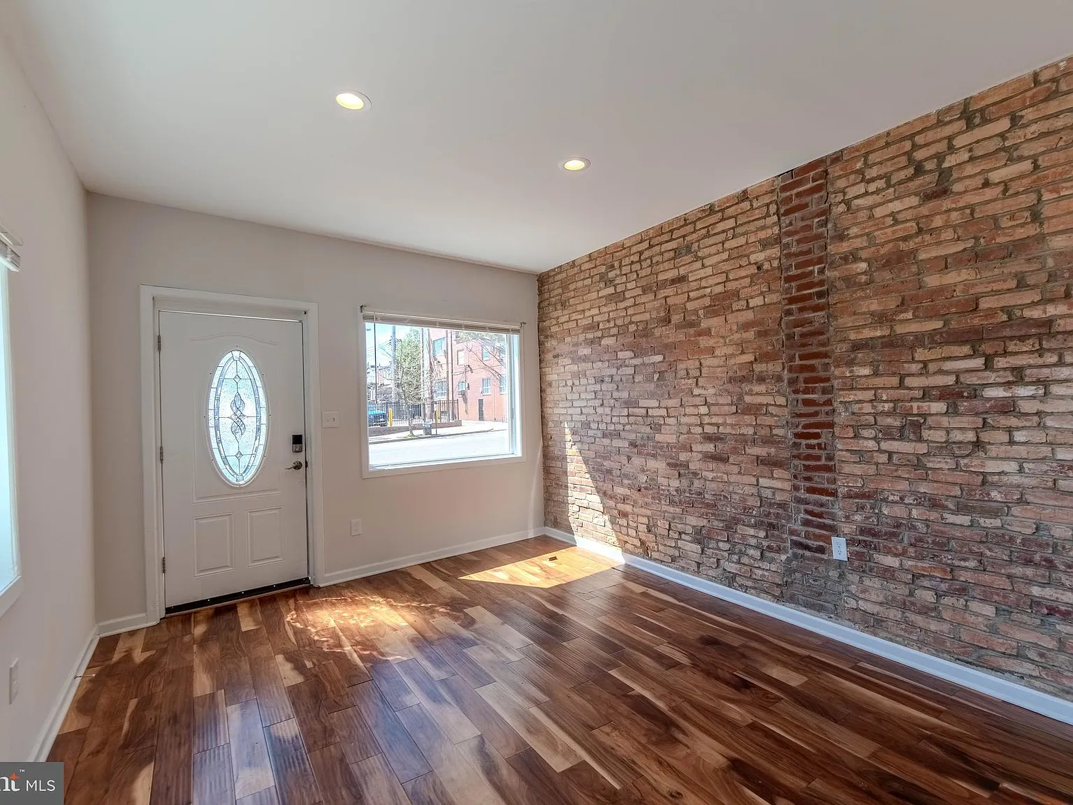 2608 E Fayette St — Photo 2