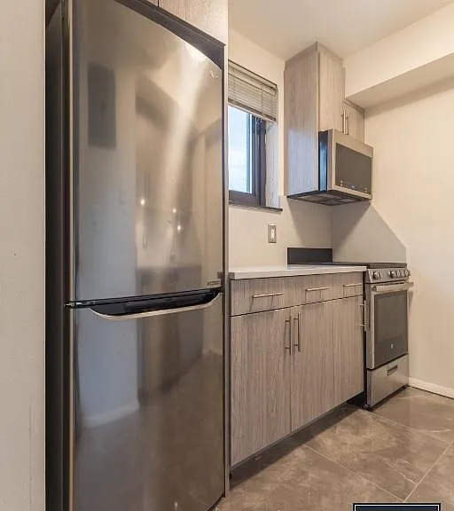 230 E 30th St #13E — Photo 4