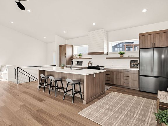4th image of 2826 S Country Club Dr #19