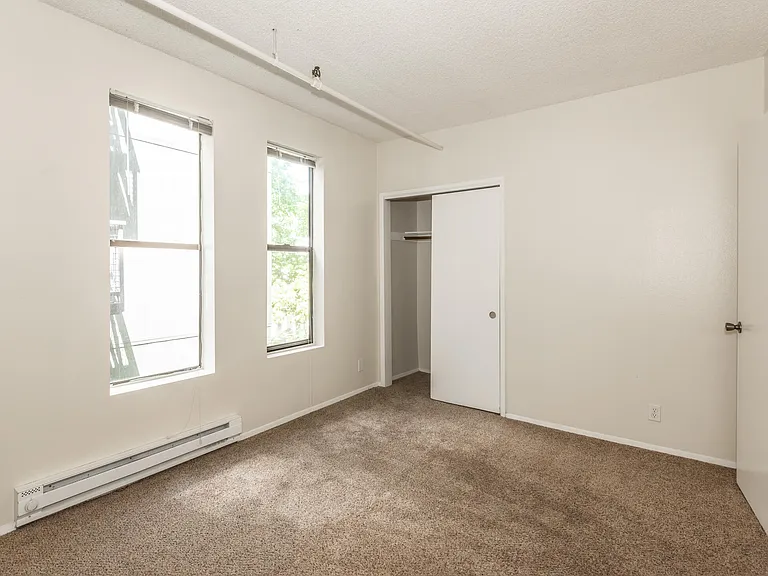 Grandview Apartments — Photo 11