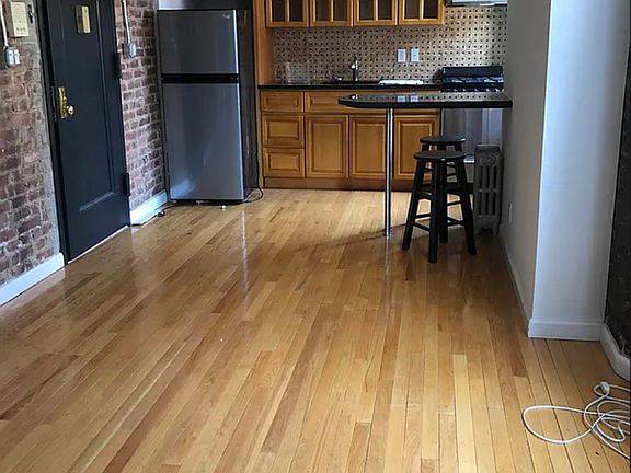 2nd image of 229 Elizabeth St APT 5