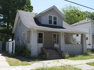 3118 Sanford St, Muskegon Heights, MI