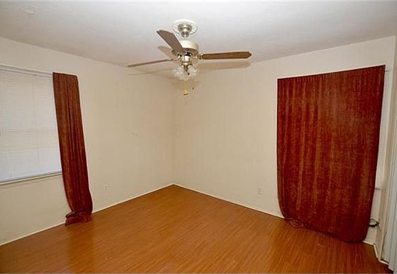 4th image of 2402 Luau St
