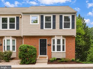 2213 S Pollard St, Arlington, VA 22204