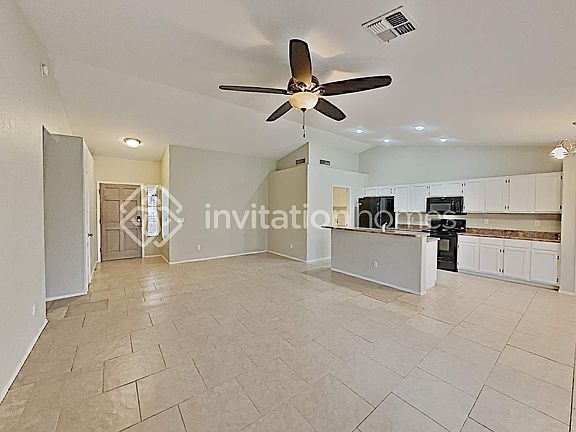 3rd image of 4308 E San Remo Ave