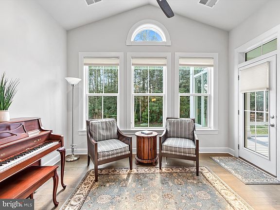 5th image of 28946 Twin Ponds Ln