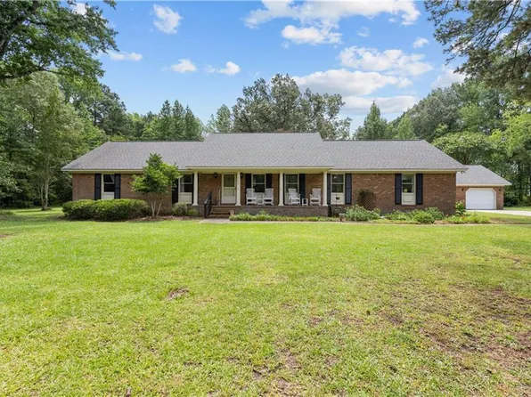 3249 Pioneer Ln, Chesapeake, VA 23323