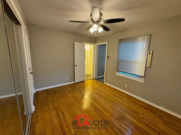 4th image of 10822 Ventura Blvd #892