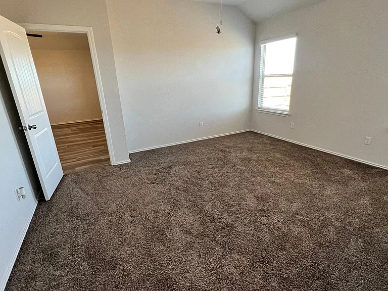 113 Kyra Ln — Photo 16