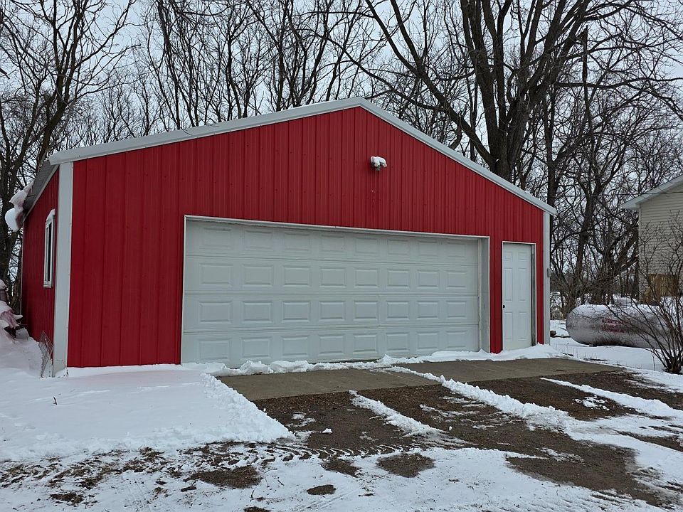 2nd image of 26566 Hedgewood Rd