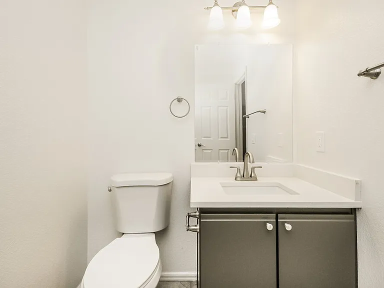 2236 E Spruce Dr — Photo 15