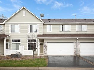 1533 Hummingbird St, Shakopee, MN 55379