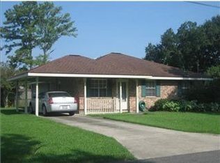 122 Oak Ln, Luling, LA 70070