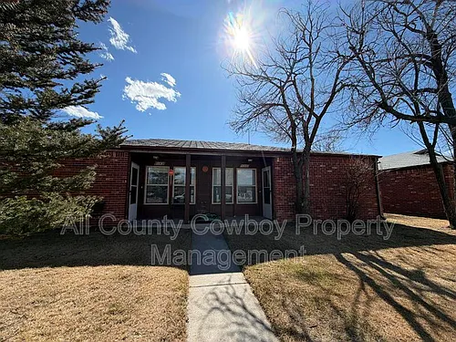 1145 W Leisher Rd Photo 1