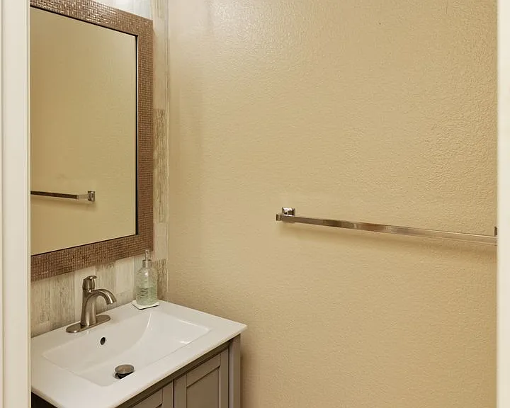 1012 Trailside Dr — Photo 20