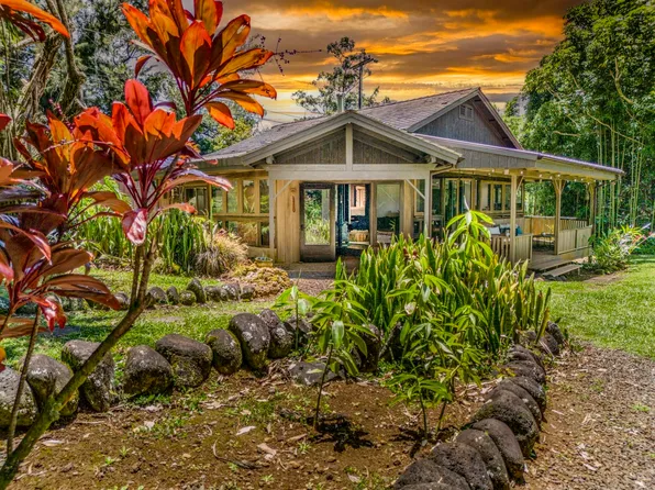 60 Lepo Pl, Haiku, HI 96708