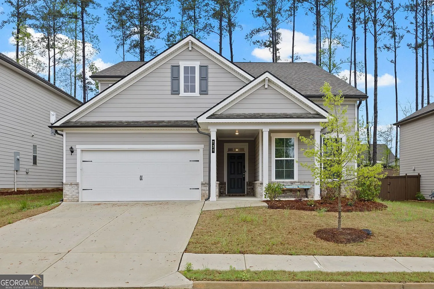 730 Lanarck Way photo 1