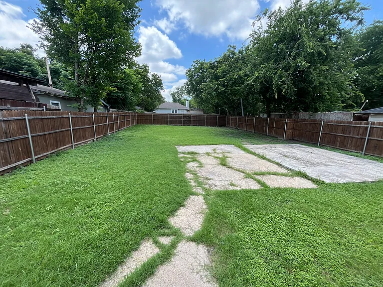 7046 Forney Rd — Photo 19