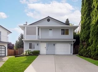 22442 125th Ave, Maple Ridge, BC V2X9N7