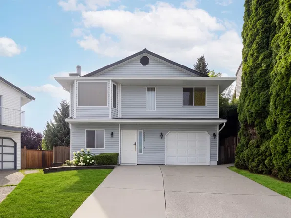 22442 125th Ave, Maple Ridge, BC V2X 9N7