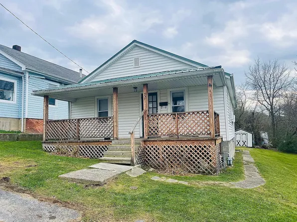 537 E Kline St, Covington, VA 24426