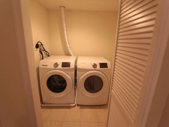3rd image of 1915 N Gratz St APT 3
