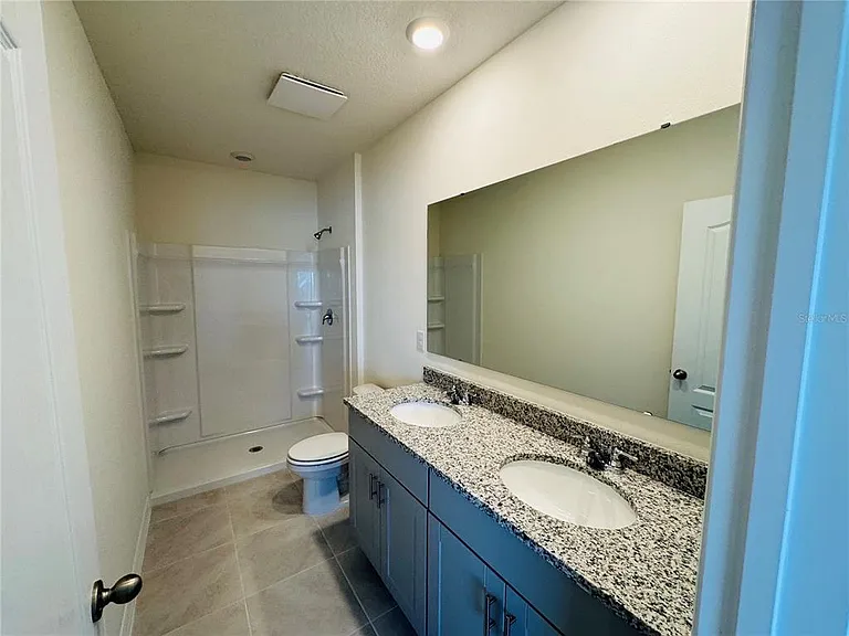 1492 Isleta Loop — Photo 8