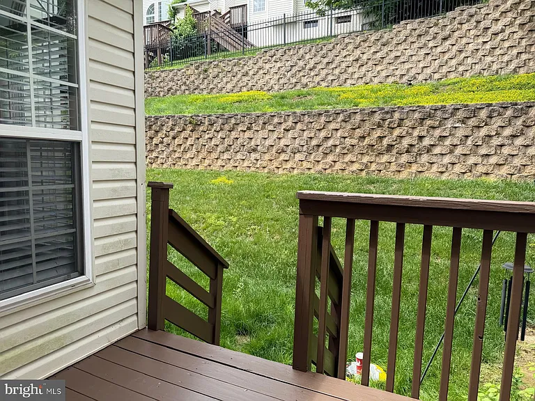 42 Madison Way — Photo 34
