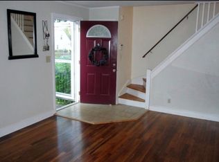 104 Lawncrest Rd, New Haven, CT 06515