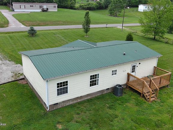 5th image of 598 Medley Dr