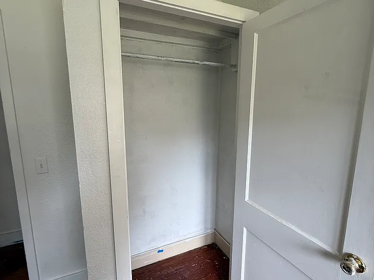 524 S Meyer St — Photo 5