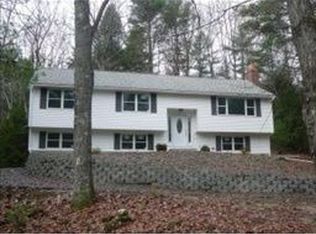 203 North Rd, Sandown, NH 03873