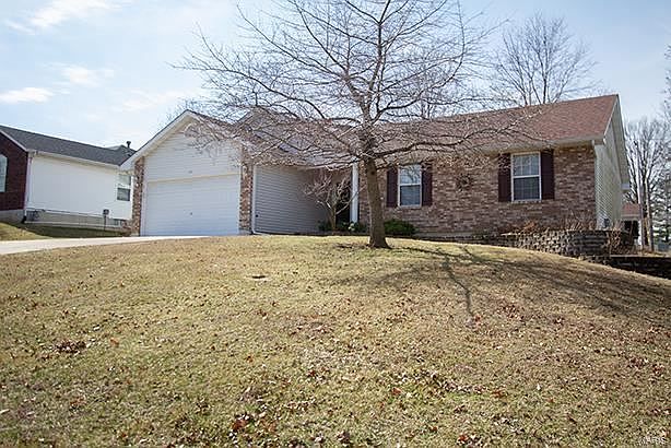 1st image of 1211 White Oak Ct