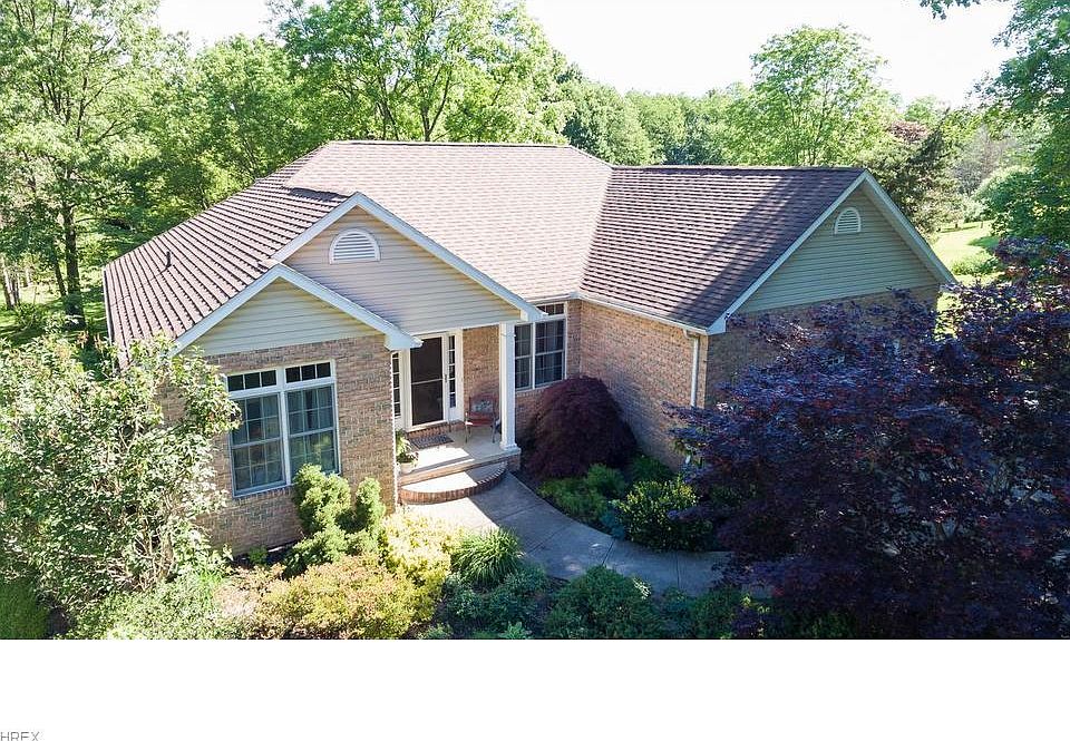 1st image of 144 Munroe Falls Ave