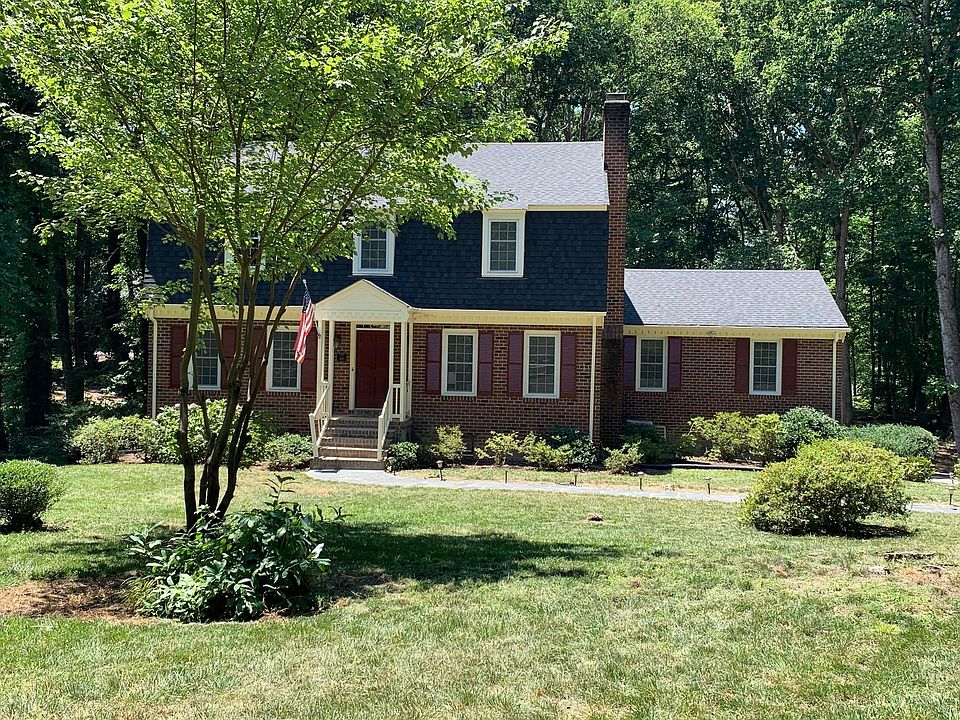 1st image of 410 Farnham Dr
