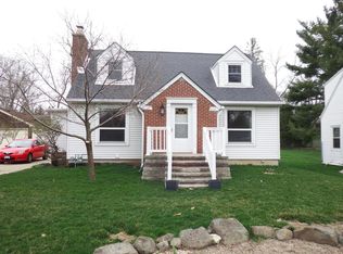 10540 W Spring Green Rd, Greenfield, WI 53228