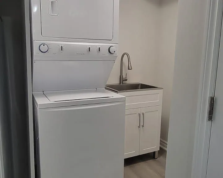5 Greenwood Cres — Photo 11