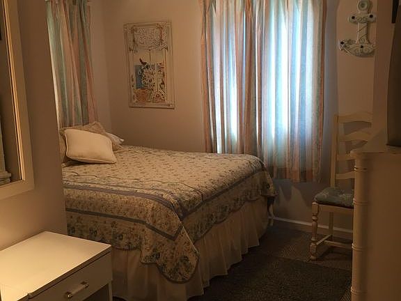 5th image of 817 Pelham Pl #1