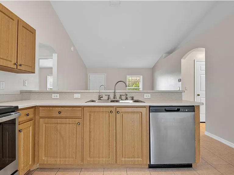 83 Lynbrook Dr #A — Photo 18